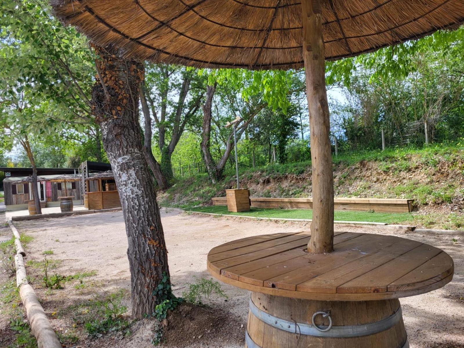 Camping Le Val De Cesse Mirepeisset Exterior foto